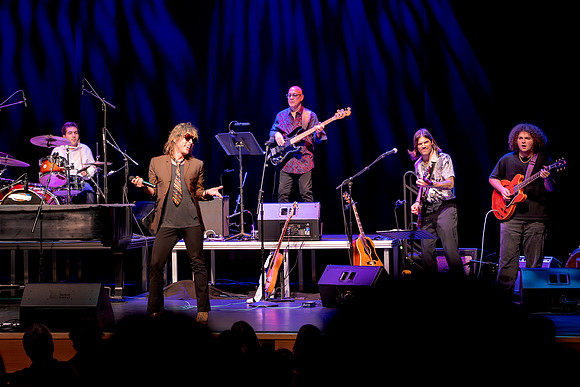 Concerts: Ana Montgomery Photography (CTR & Mike Garson - Luke Spiller - Joe Sumner - Candi Stanton