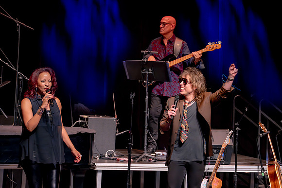Concerts: Ana Montgomery Photography (CTR & Mike Garson - Luke Spiller - Joe Sumner - Candi Stanton