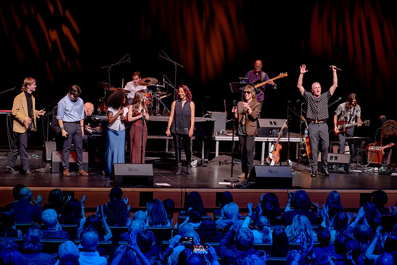 Concerts: Ana Montgomery Photography (CTR & Mike Garson - Luke Spiller - Joe Sumner - Candi Stanton